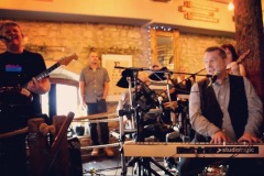 Justie & Co @ Dancing Man Brewery